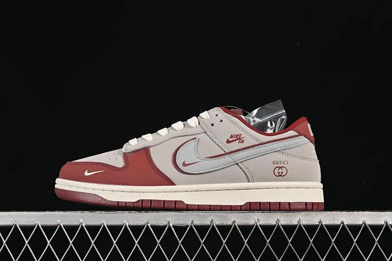 All categories Nk SB Dunk Series Nk SB Dunk Low High-end customized low-top sneakers Nike SB Dunk Low Gucci co-branded matte gray and red Anniversary high-end customized low-top casual sneakers XY2026-157